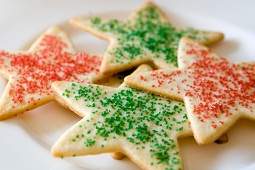 bake-christmas-cookies